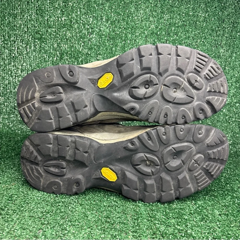 Vasque Hiking Boots Mens Size 13 Gore-Tex Waterproof Vibram‎ Mid Top 7480